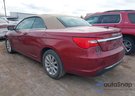 2011 Chrysler 200 Touring z USA, uszkodzony, nr VIN 1C3BC2EG4BN532671